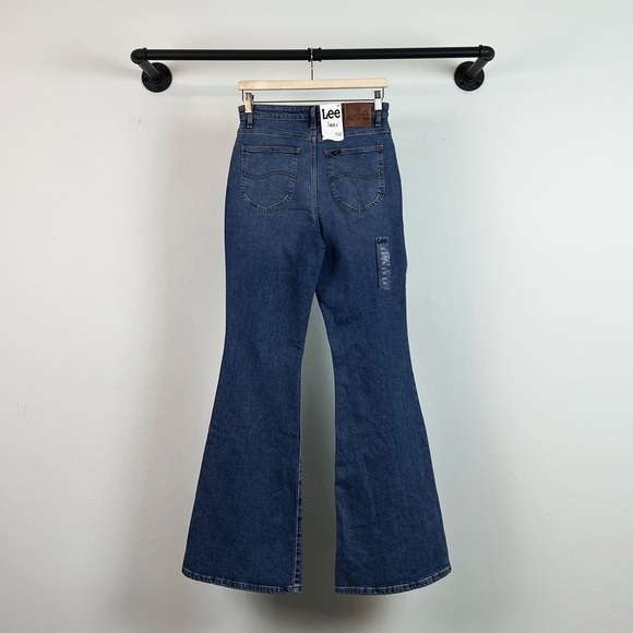 NWT Lee Heritage High Rise Slim Fit Flare Jeans in Clear Cut - Picture 9 of 12
